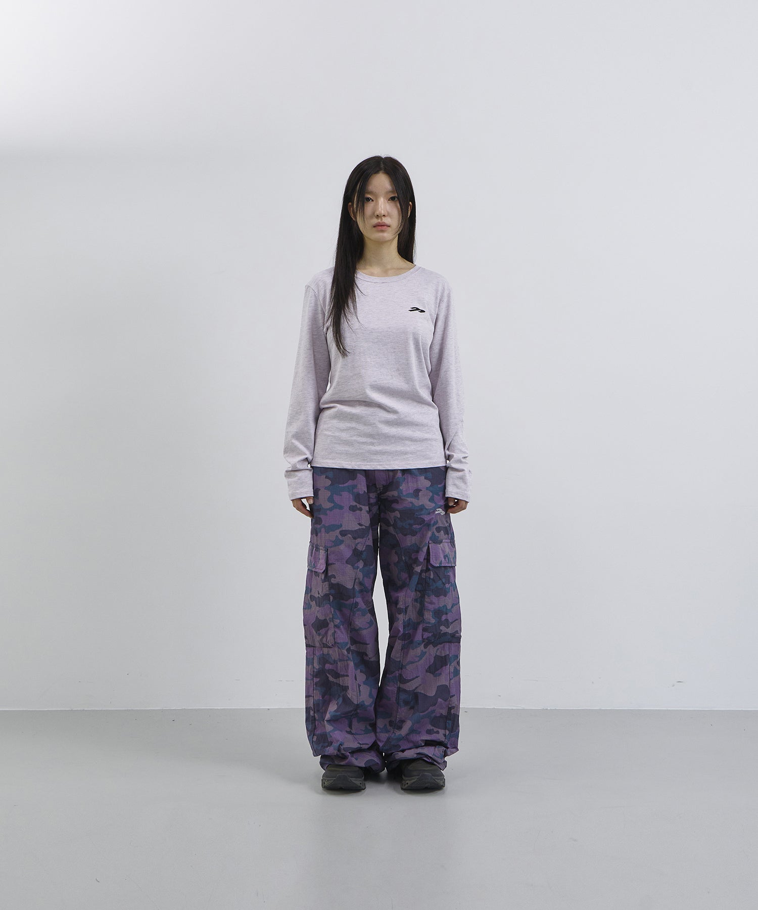 Tansanmagnesium Nylon Wide Stud Cargo Pants Camo
