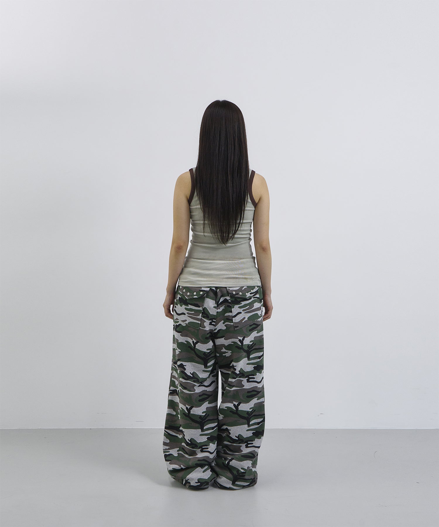 Tansanmagnesium Stud Sweat Pants Camo