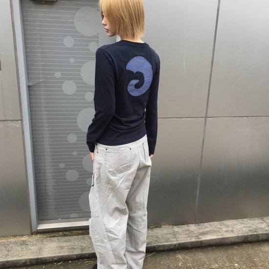 Tansanmagnesium Hon Appliqué Long Sleeve