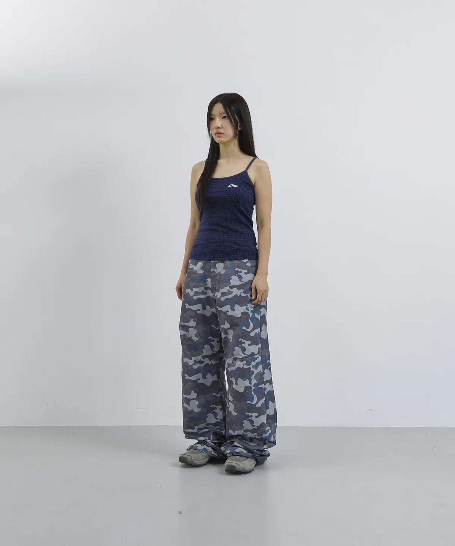 Tansanmagnesium Nylon Wide Stud Pants Camo