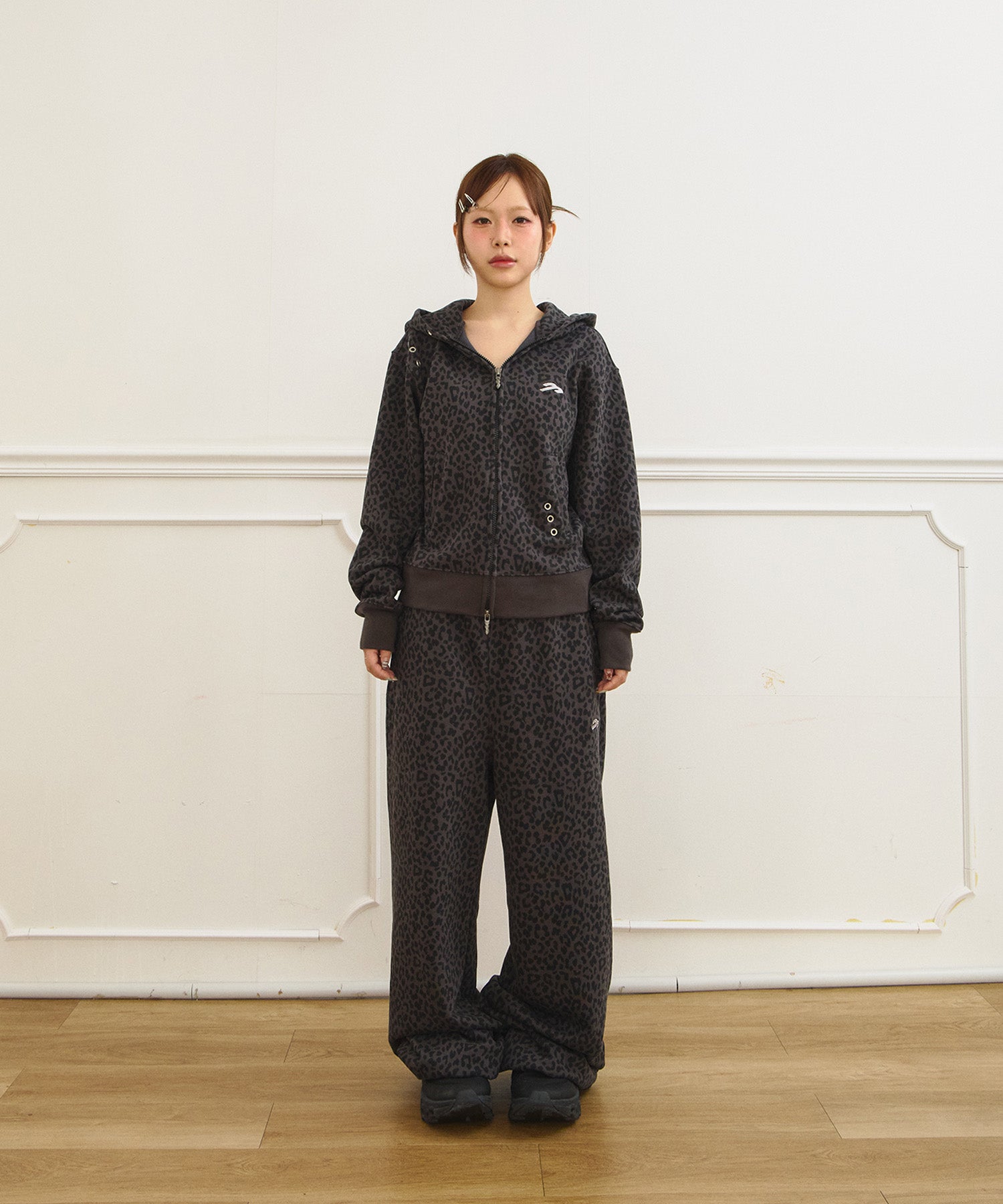 Tansanmagnesium (5/8 Pre-Order) Jooyoung x Tansanmagnesium Hoodie Zip-Up Leopard Charcoal