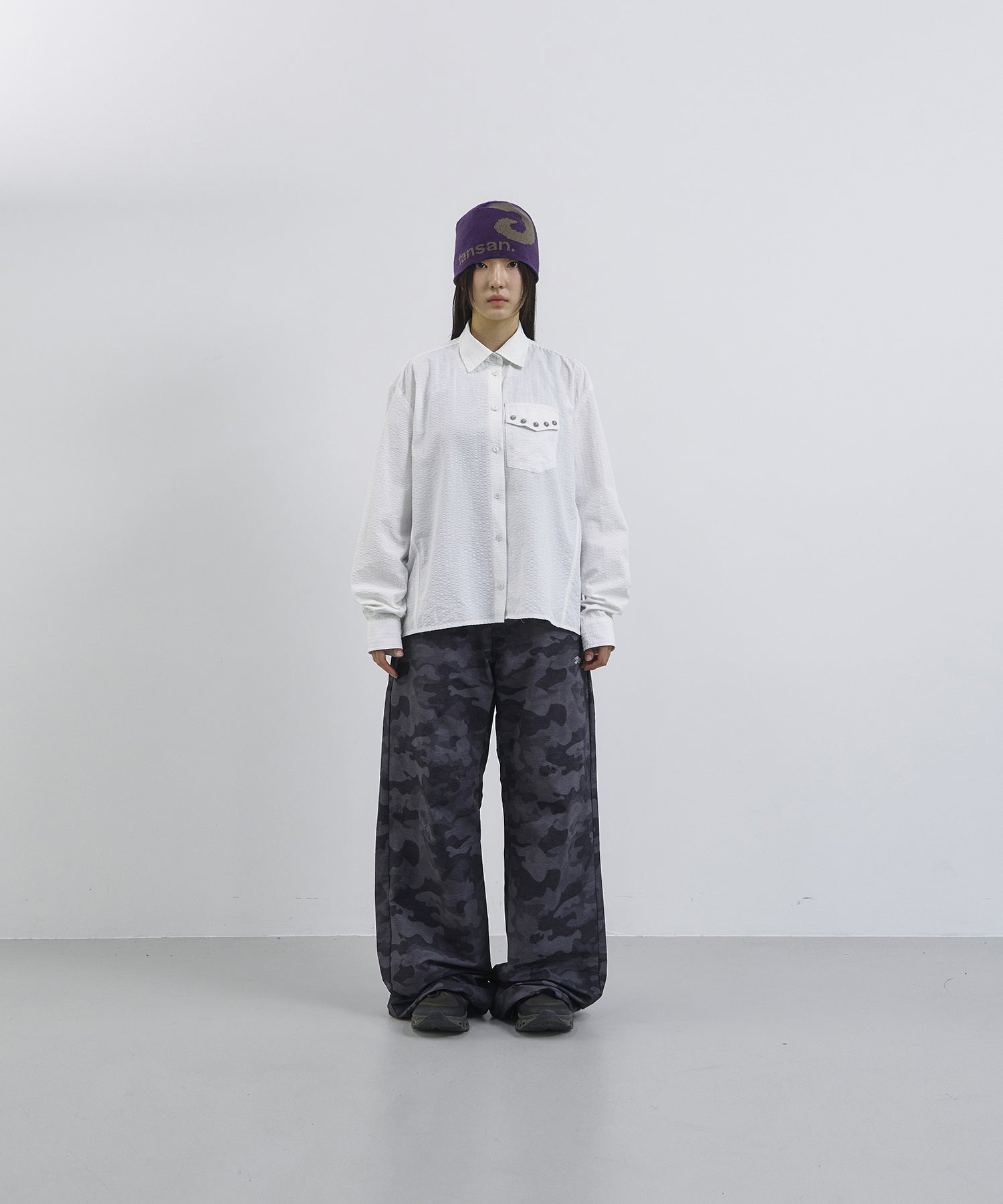 Tansanmagnesium Nylon Wide Stud Pants Camo