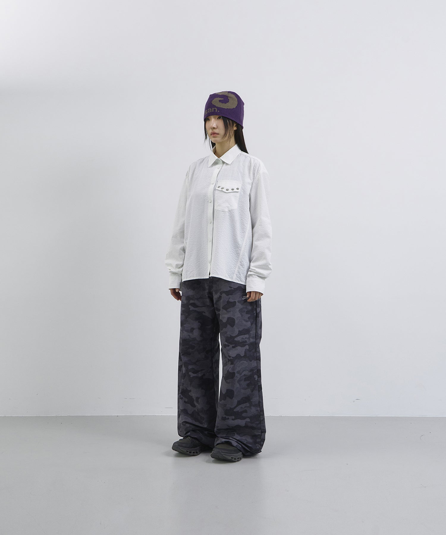 Tansanmagnesium Nylon Wide Stud Pants Camo