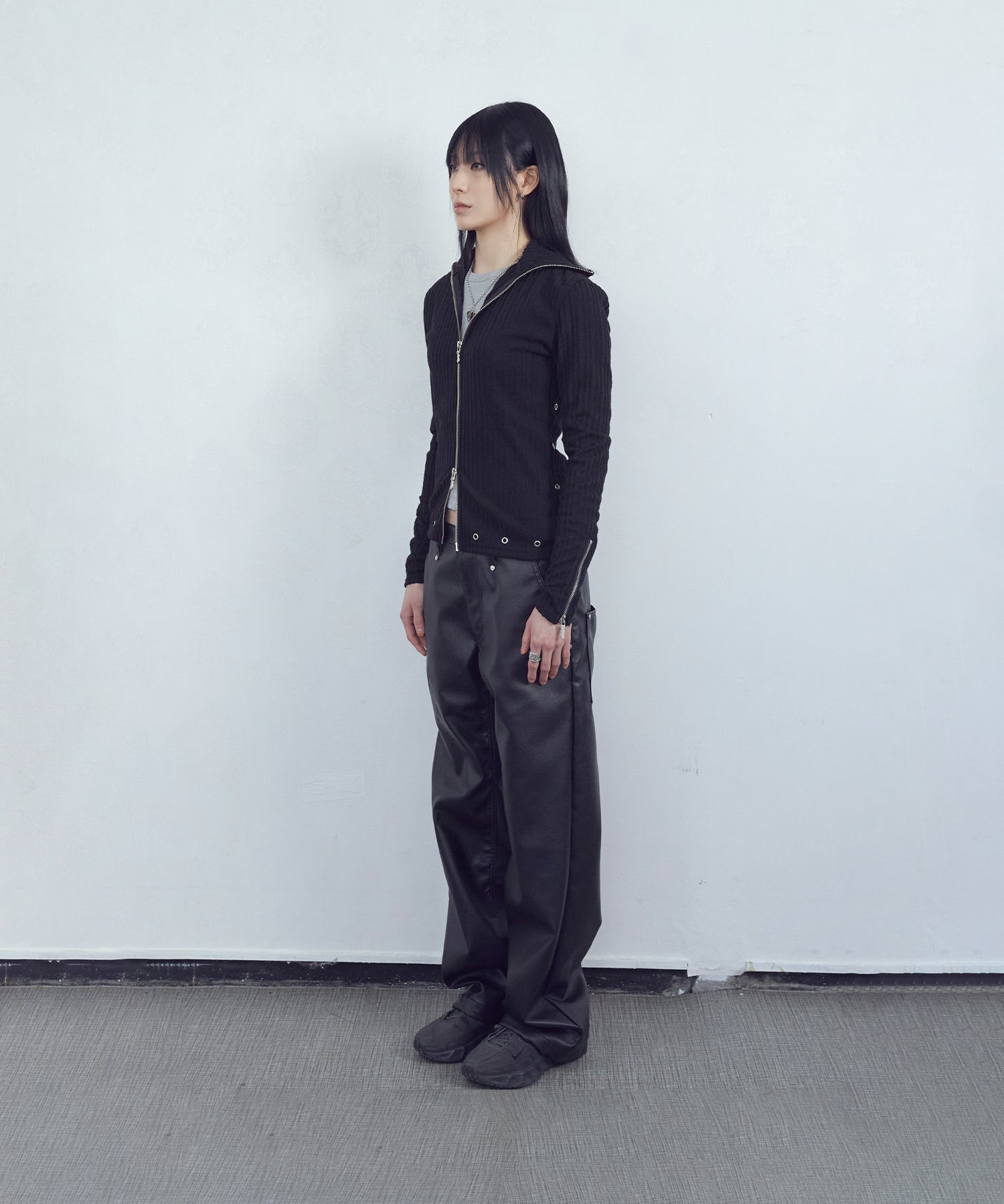 Tansanmagnesium Sullano x Tansan Eyelet Off-Neck Knit Zip-Up