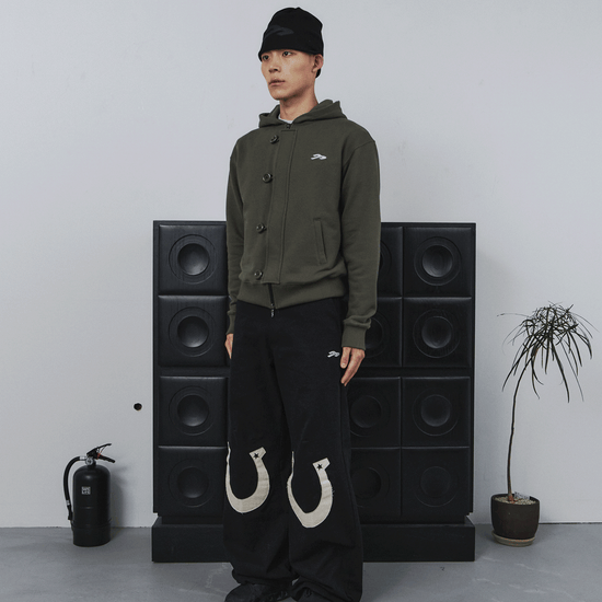 Tansanmagnesium (5/8 Pre-Order) Horseshoe Appliqué Pants (Black)