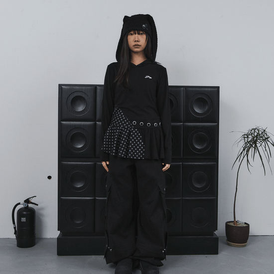 Tansanmagnesium Button Hood Layered One-Piece