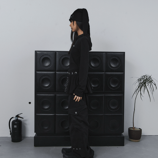 Tansanmagnesium Button Hood Layered One-Piece