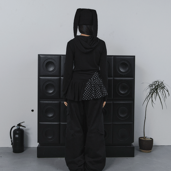 Tansanmagnesium Button Hood Layered One-Piece
