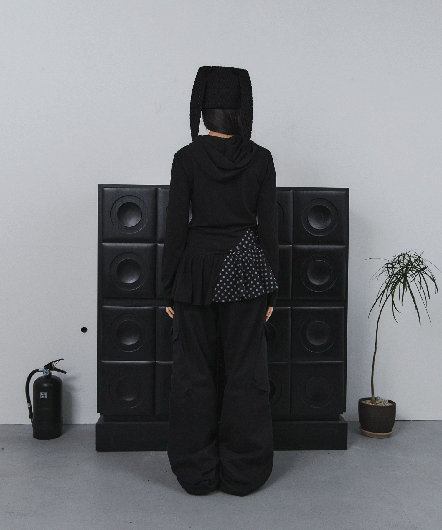 Tansanmagnesium Button Hood Layered One-Piece