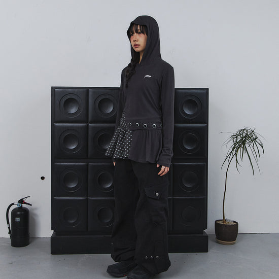 Tansanmagnesium Button Hood Layered One-Piece