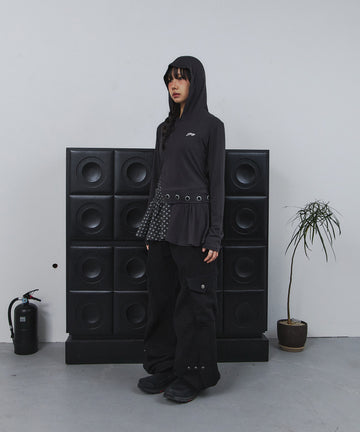 Tansanmagnesium Button Hood Layered One-Piece