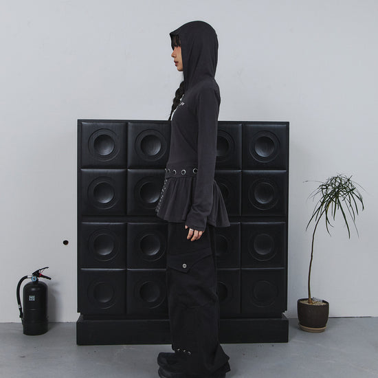 Tansanmagnesium Button Hood Layered One-Piece