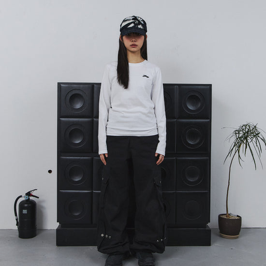 Tansanmagnesium Cross Appliqué Long Sleeve