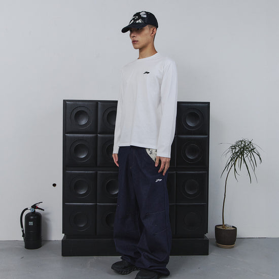 Tansanmagnesium Cross Appliqué Long Sleeve