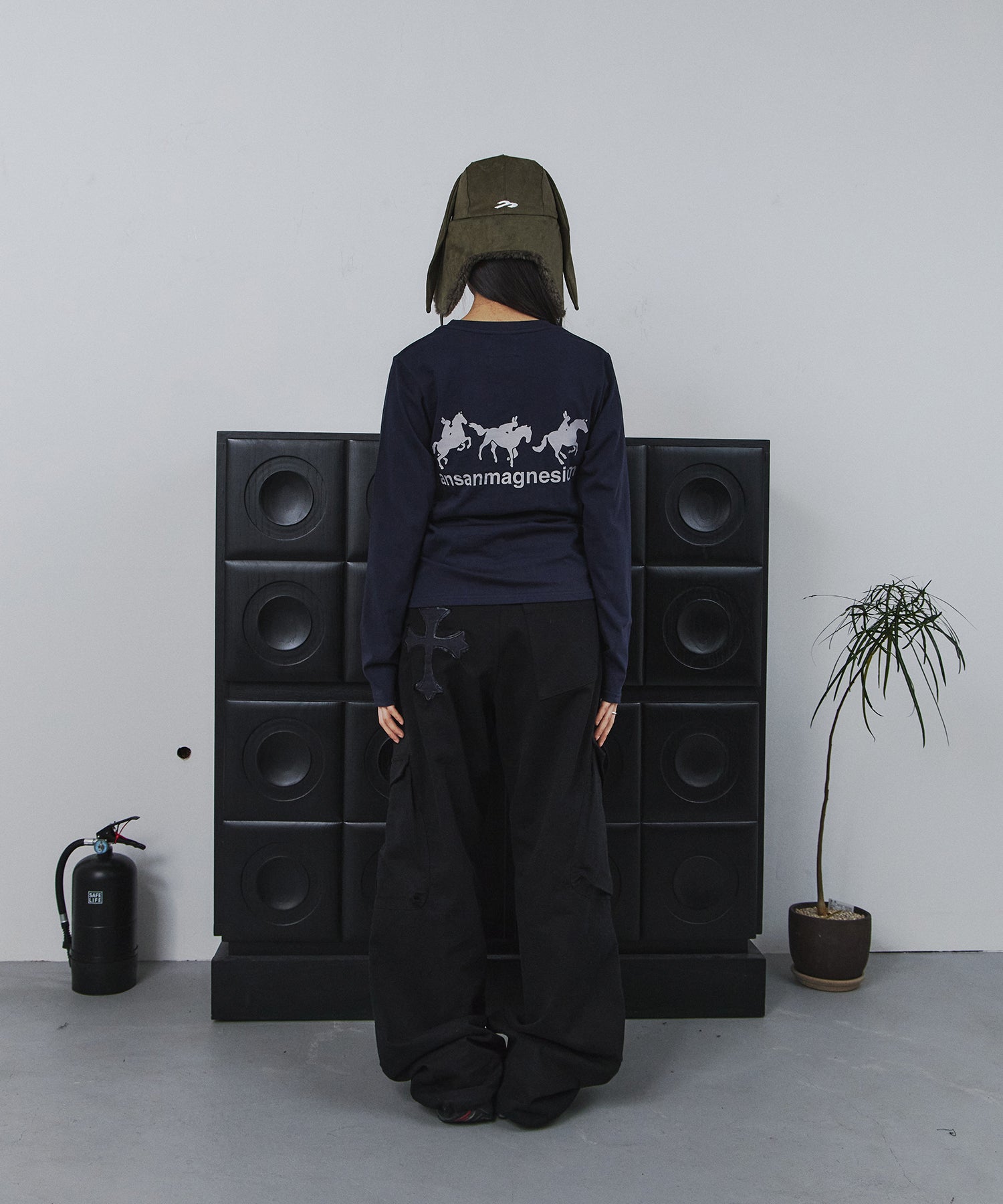 Tansanmagnesium Horse Rabbit Long Sleeve (Navy)