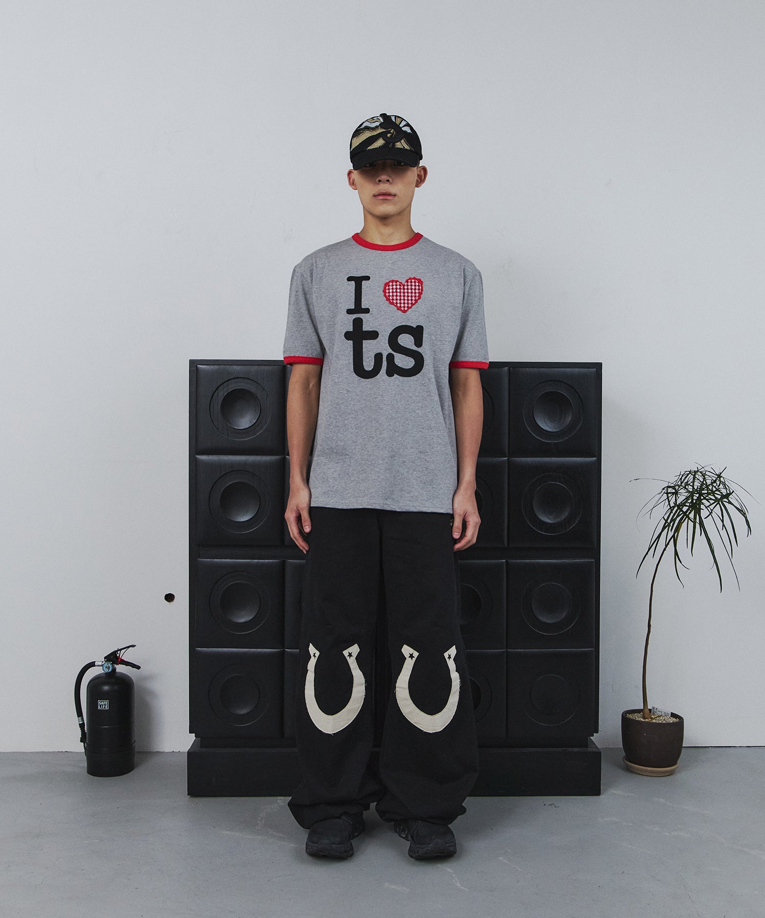 Tansanmagnesium Heart Ringer T-Shirt