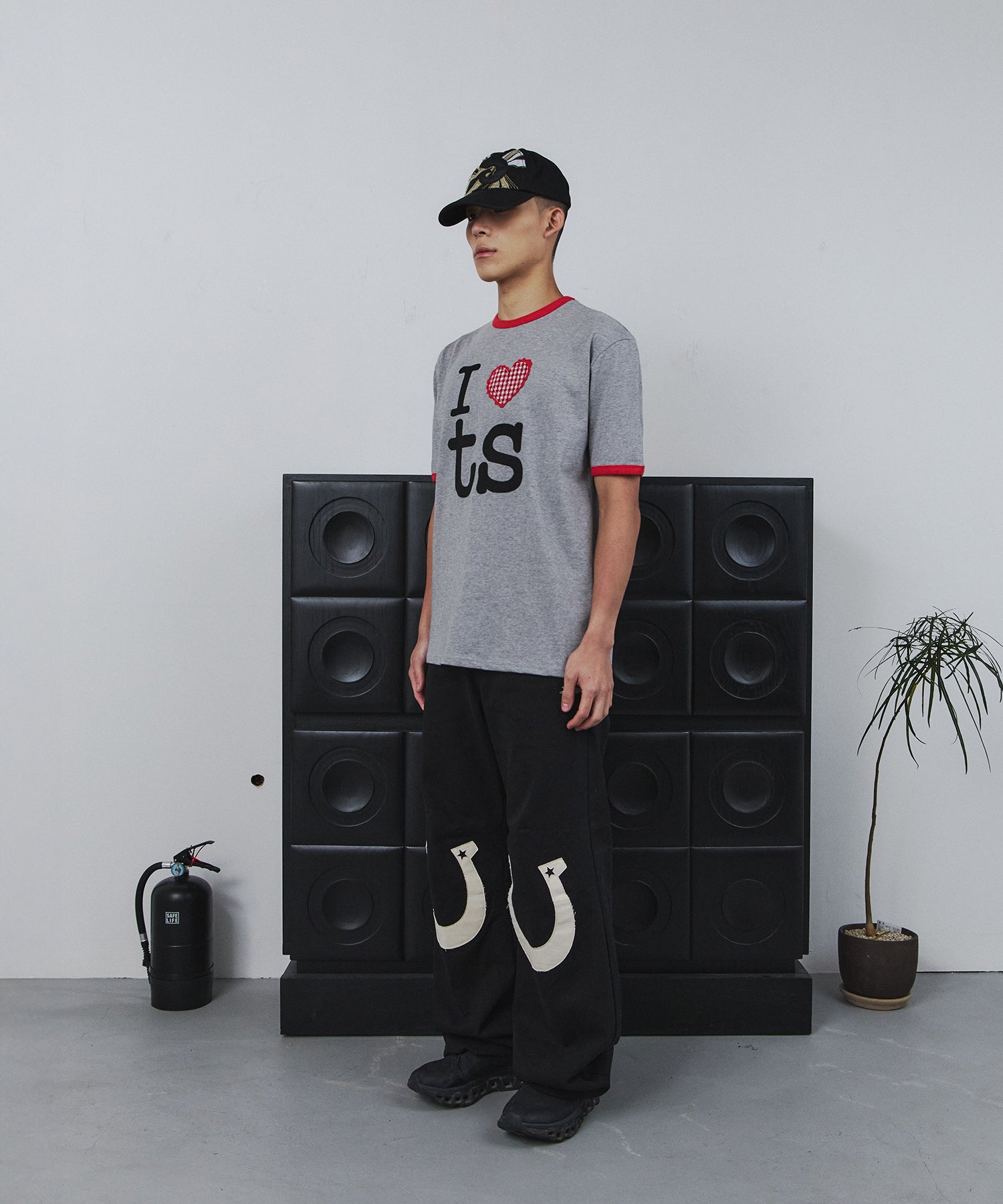 Tansanmagnesium Heart Ringer T-Shirt
