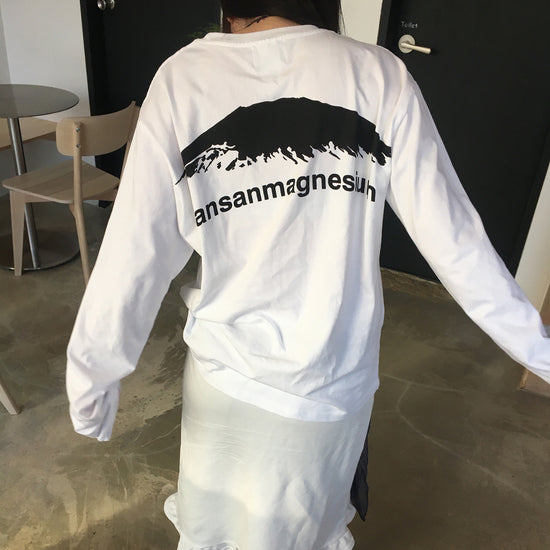 Tansanmagnesium (5/18 Pre-Order) Mountain Long Sleeve (White/Black)