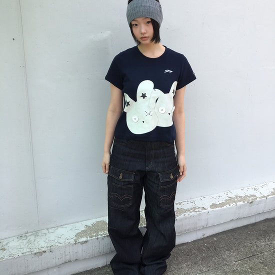 Tansanmagnesium (5/12 Pre-Order) Rabbit Button T-Shirt (Navy)