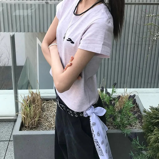 Tansanmagnesium (4/30 Pre-order Shipping) Horn Appliqué T-Shirt (Light Pink)