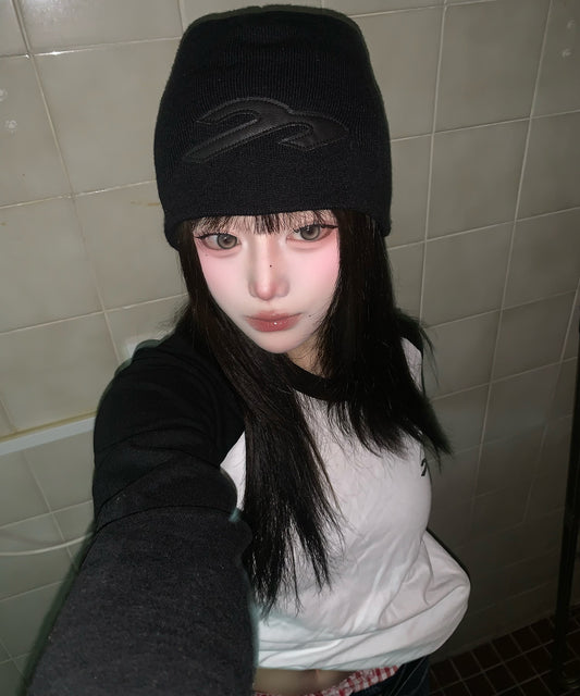 Tansanmagnesium Sullano x Tansanmagnesium Cross Stitch Leather Beanie
